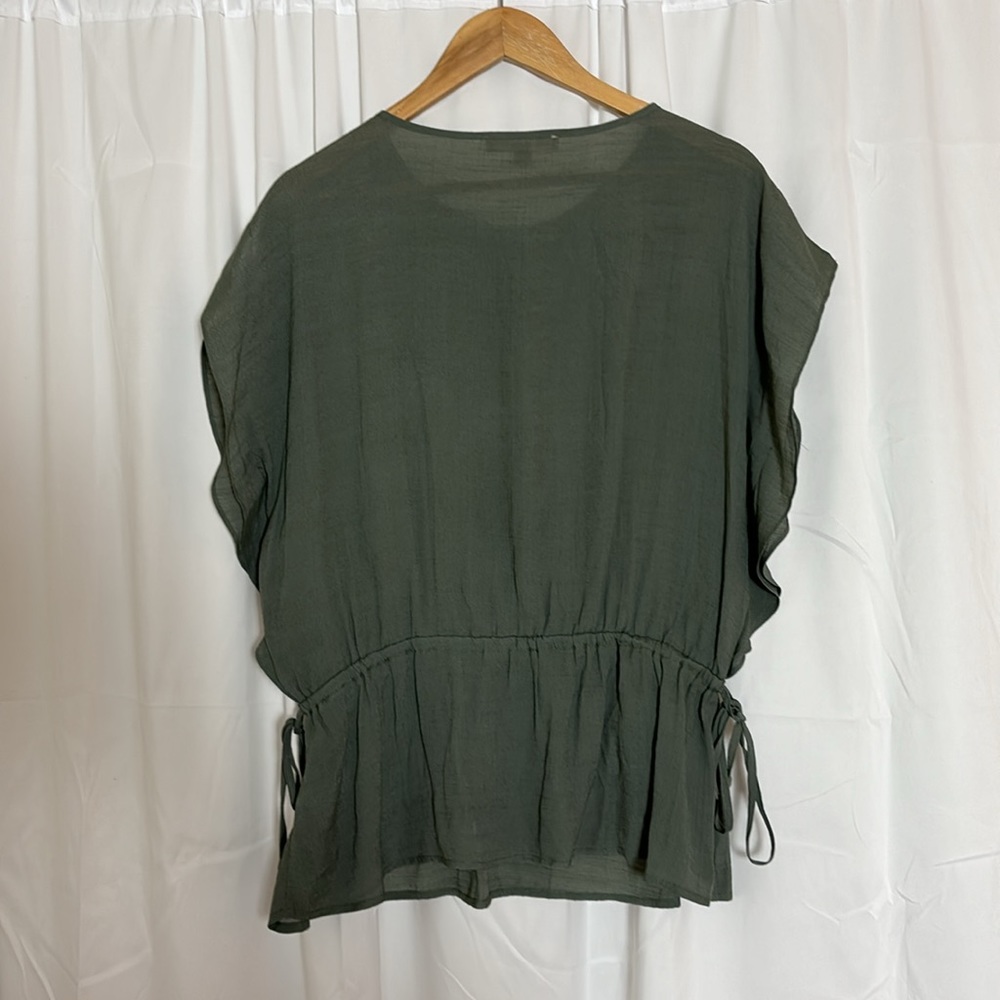 Hope & Harlow Olive Green Flutter Sleeve Dropped Waist Tied Sides Flowy … - Picture 5 of 11